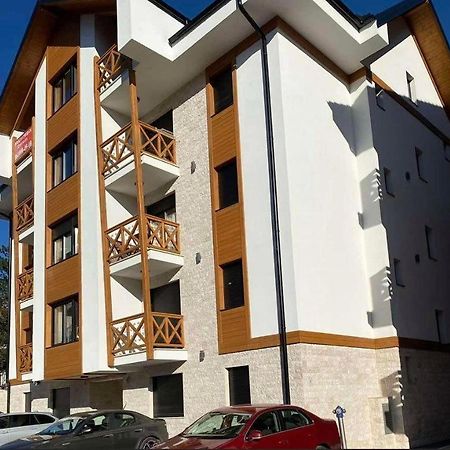 Jellenaa Apartment ซลาตีบอร์ ภายนอก รูปภาพ