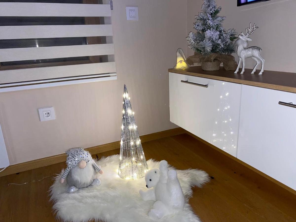 Jellenaa Apartment ซลาตีบอร์ ภายนอก รูปภาพ