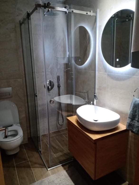 Jellenaa Apartment ซลาตีบอร์ ภายนอก รูปภาพ