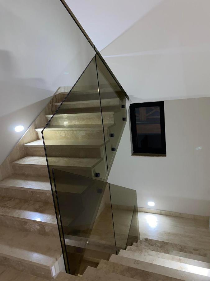 Jellenaa Apartment ซลาตีบอร์ ภายนอก รูปภาพ